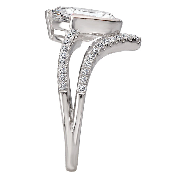 Oval Diamond Split V-Curved Semi-Mount Diamond Ring